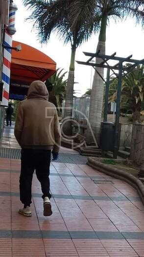 Imagen del indigente que transita por la zona (Foto TA)